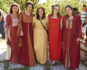sfilata palio di Vidor donne