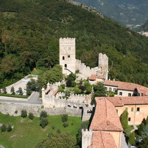 castrum-di-serravalle